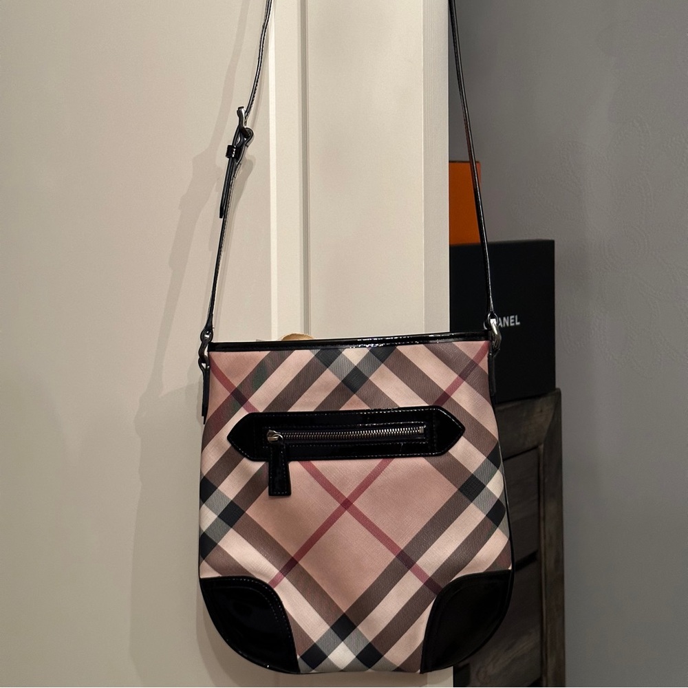 Burberry purse